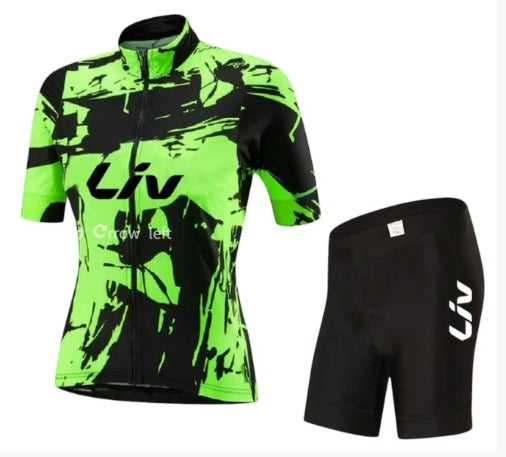 BORA cycling outfit | short-sleeve cycling jersey + bib shorts