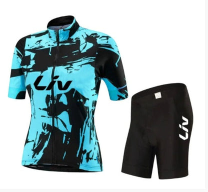 BORA cycling outfit | short-sleeve cycling jersey + bib shorts