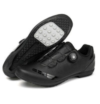 Black – anti-slip sole (flat pedals)